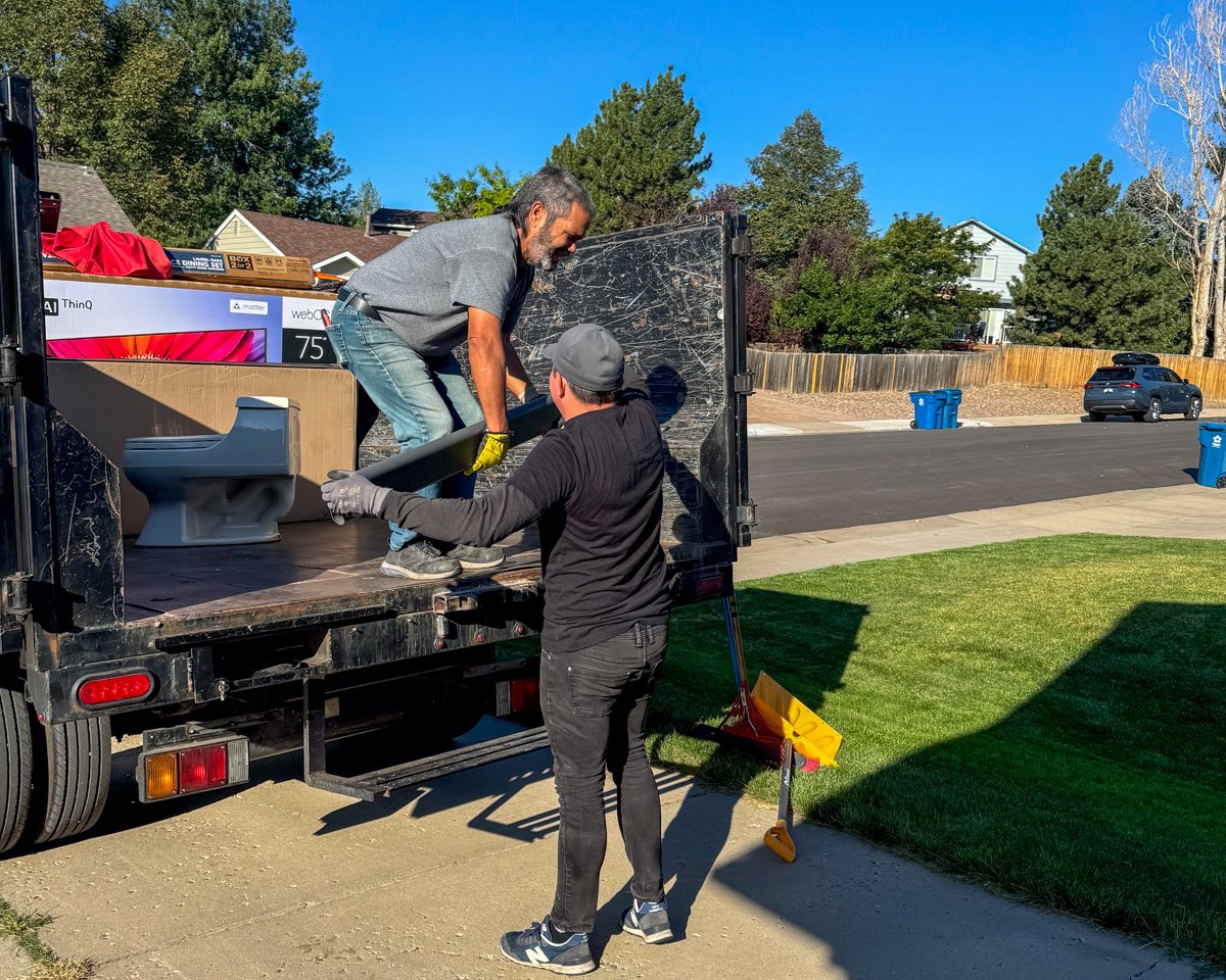 Priority-Junk-Removal-Team-Photos-IMG_4608